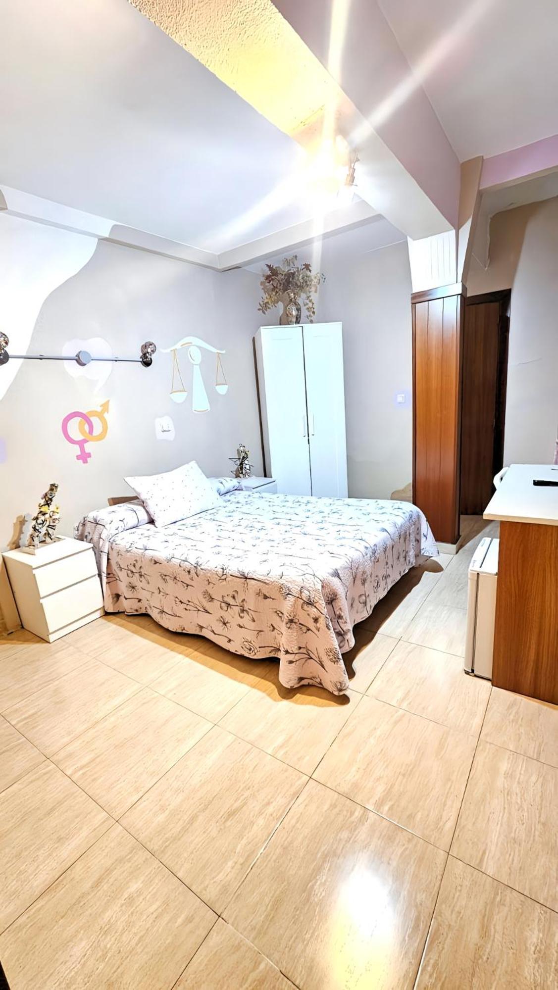 Hostal La Rosa Caceres Ngoại thất bức ảnh
