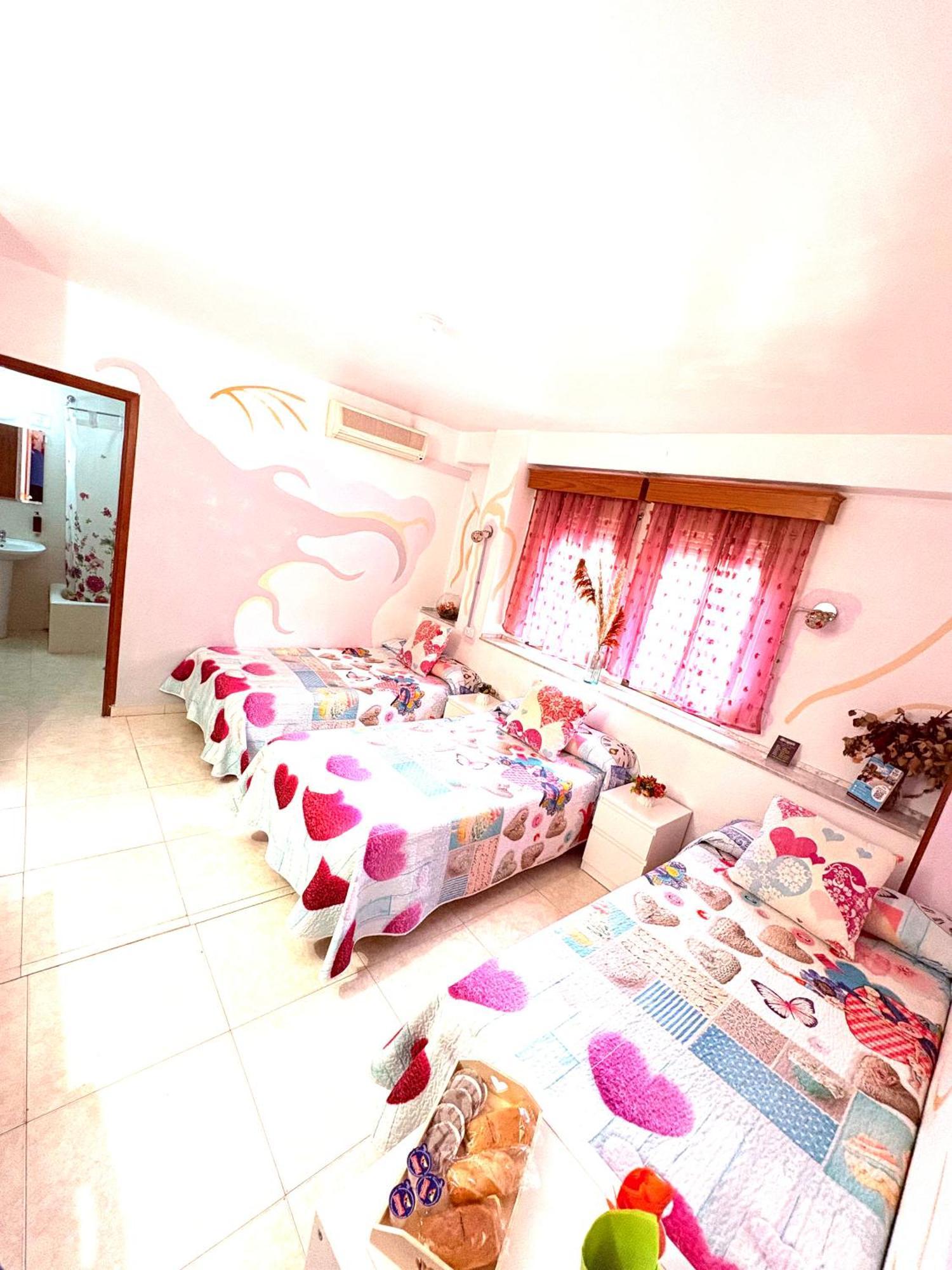 Hostal La Rosa Caceres Ngoại thất bức ảnh
