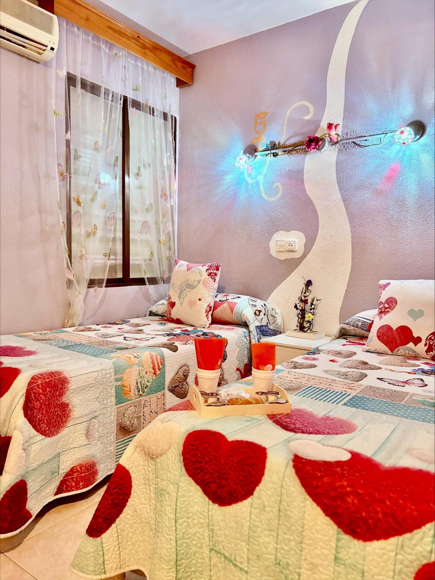 Hostal La Rosa Caceres Ngoại thất bức ảnh