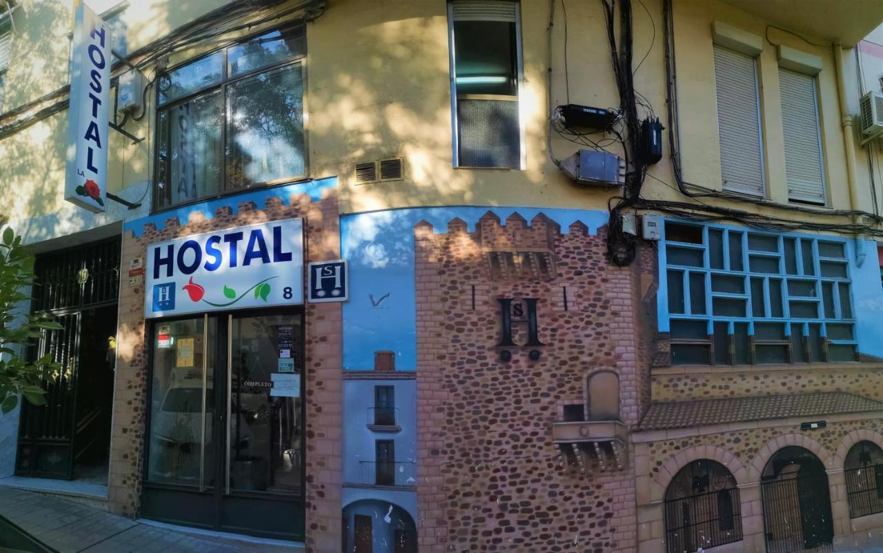 Hostal La Rosa Caceres Ngoại thất bức ảnh